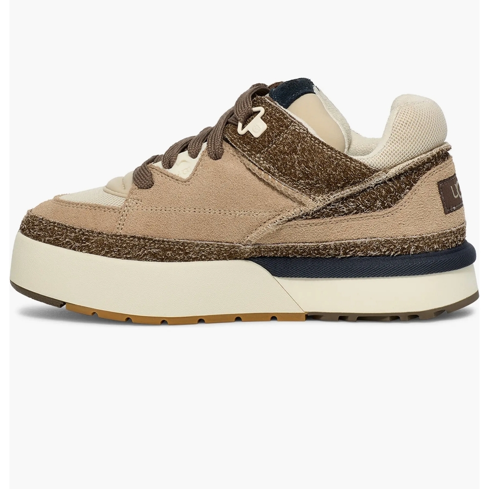 UGG Sneakers